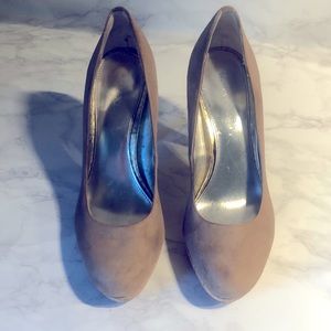 Alfani Suede w/ Cork High Heel Size 8